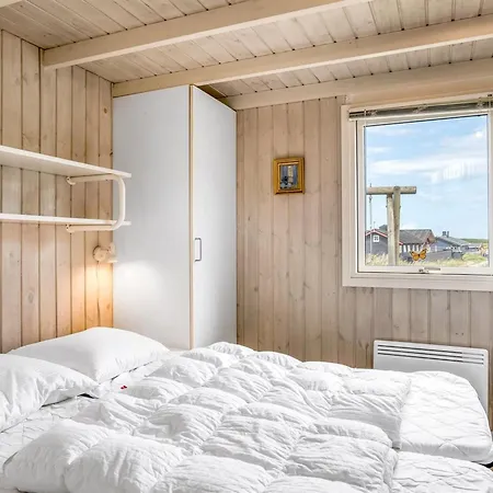 Holiday home Anne - 100m From The Sea In Nw Jutland By Interhome